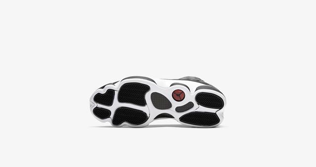 「反转熊猫」Air Jordan 13 上架！本周六正式发售