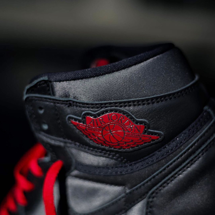 AJ,AJ1,Air Jordan 1 High OG,Bl  明早发售别错过！「黑红丝绸」Air Jordan 1 最新美图来啦！