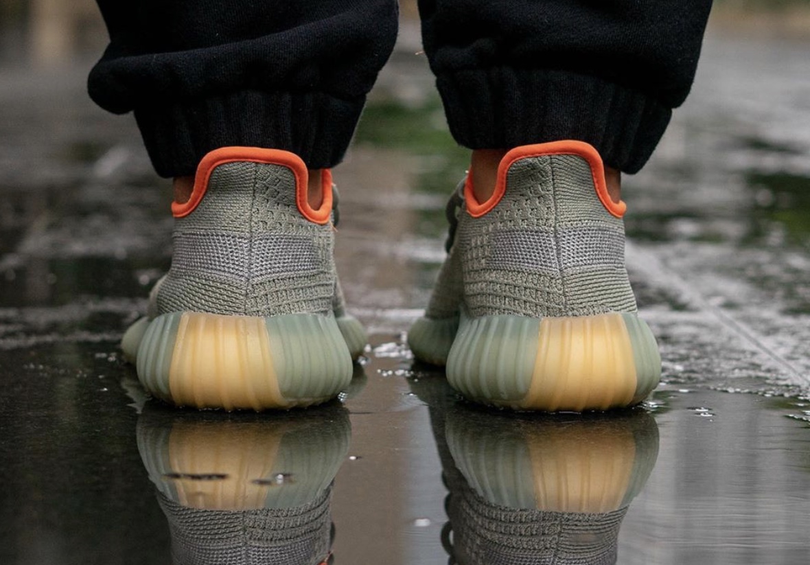 Yeezy 350 V2,adidas,发售,上脚,FX90  哈密瓜配色？！侧透满天星 Yeezy 350 V2 上脚来了！发售临近！