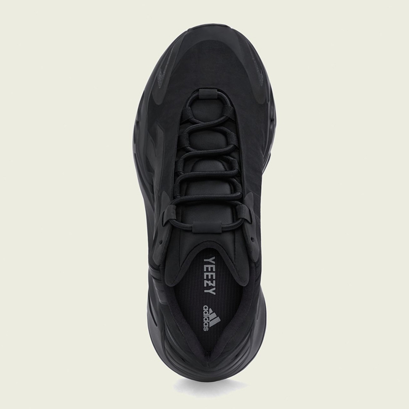 adidas Yeezy 700 MNVN,Black,FV  定价下调！侃爷 Yeezy 700 MNVN 终于有发售日期了，不过...