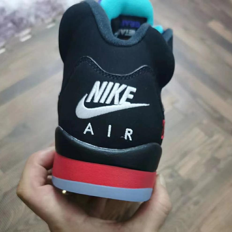 AJ5,Air Jordan 5,CZ1786-001,发售  鞋舌彩蛋首度曝光！AJ5 “Top 3” 最新实物释出！5 月发售！