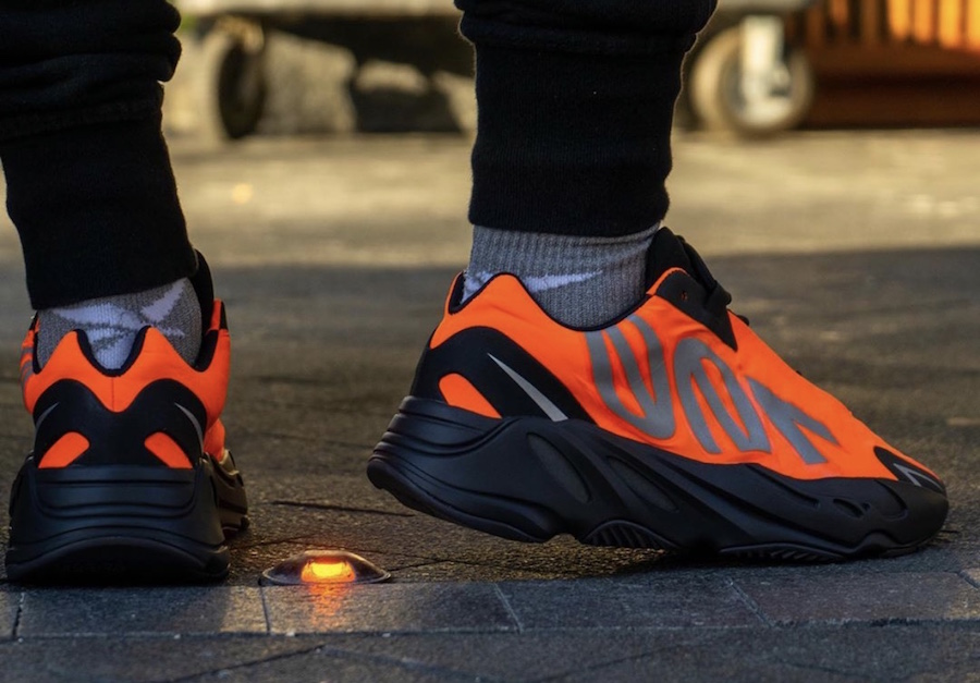 Yeezy Boost 700 MNVN,Orange,FV  Yeezy 700 MNVN 黑橙配色传言将在上海发售！