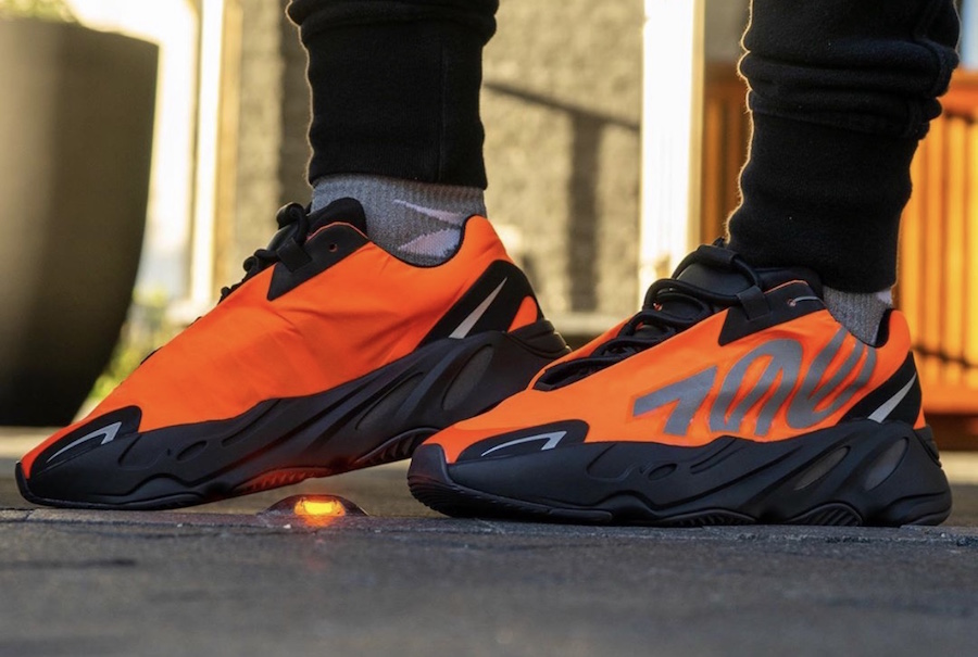 Yeezy Boost 700 MNVN,Orange,FV  Yeezy 700 MNVN 黑橙配色传言将在上海发售！