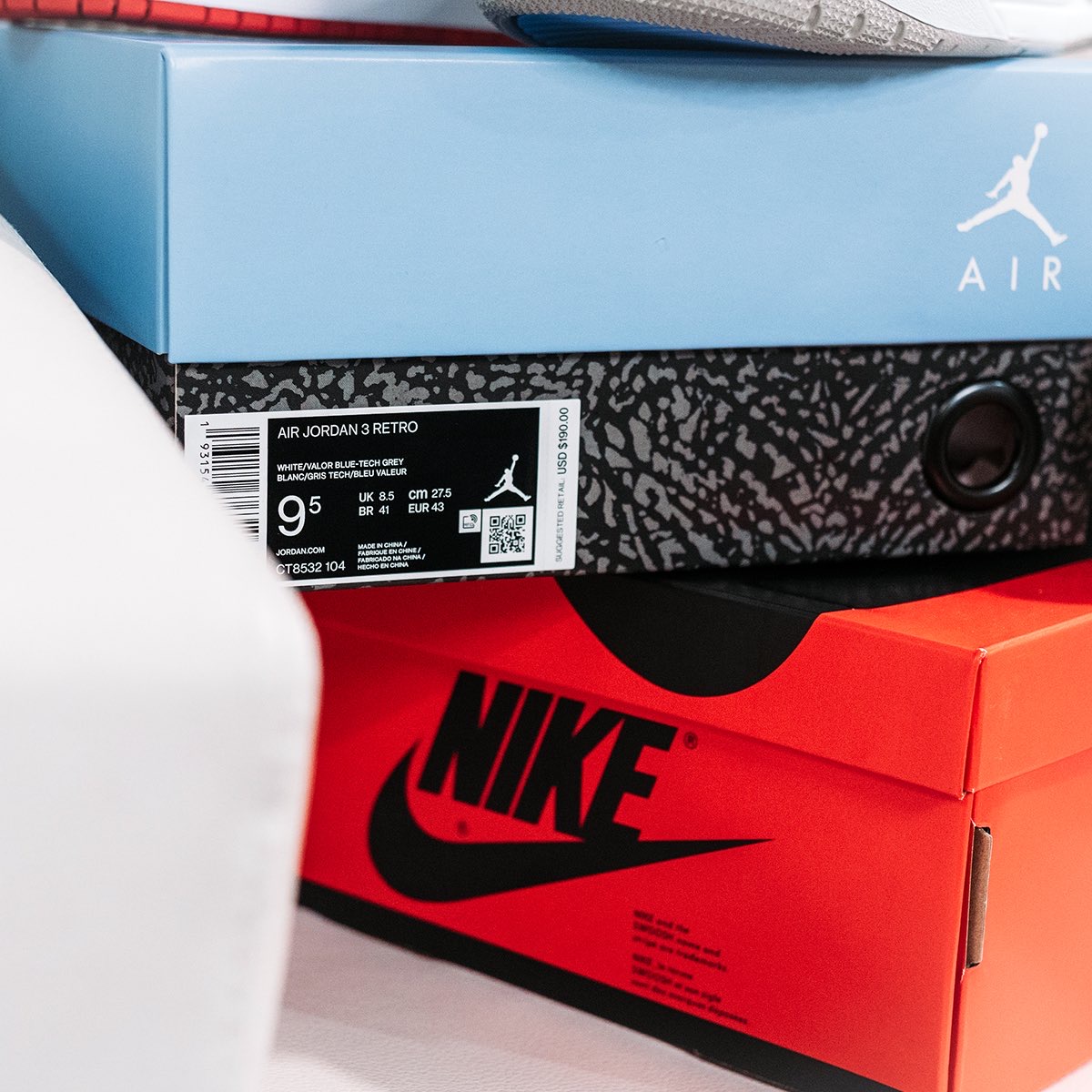 AJ3,Air Jordan 3,CT8532-104,发售  曾经的天价 PE 配色，还是全新鞋盒！北卡 AJ3 最新实物谍照释出！