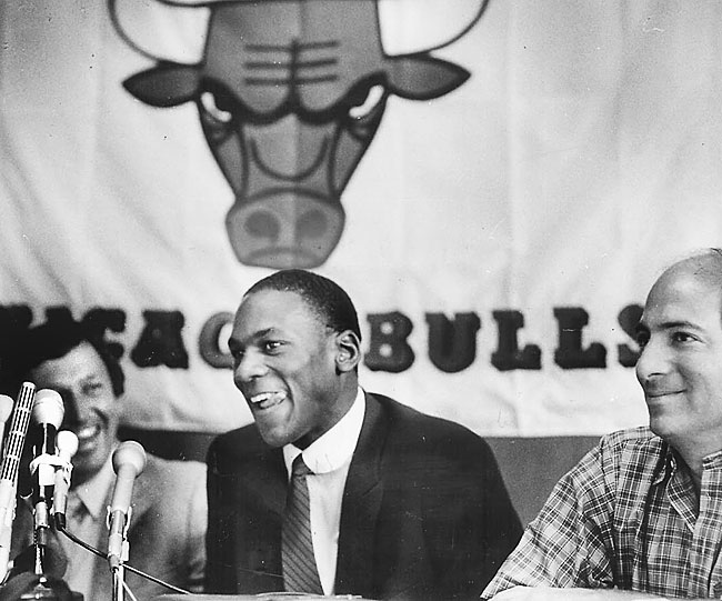 Michael Jordan Signs with the Bulls | Remembering Chicago | WTTW ...
