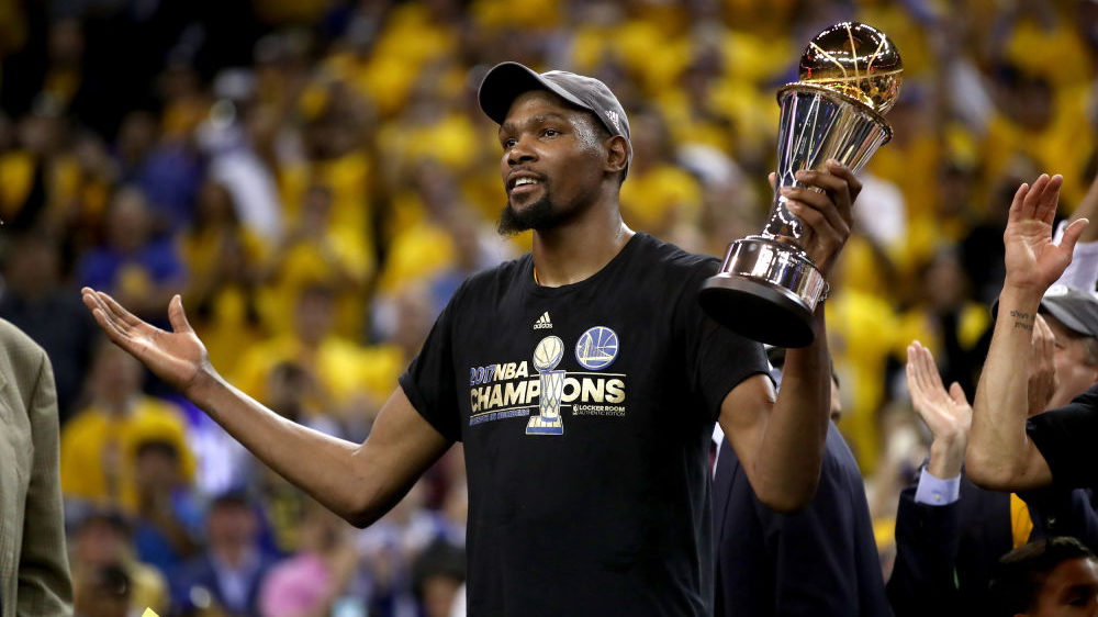 JaVale McGee walked off podium with Kevin Durant's Finals MVP award
