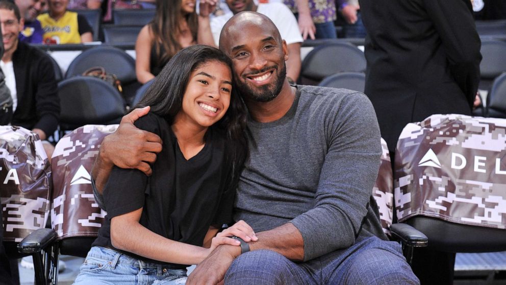 Kobe Bryant, daughter among 9 dead in helicopter crash in Southern ...