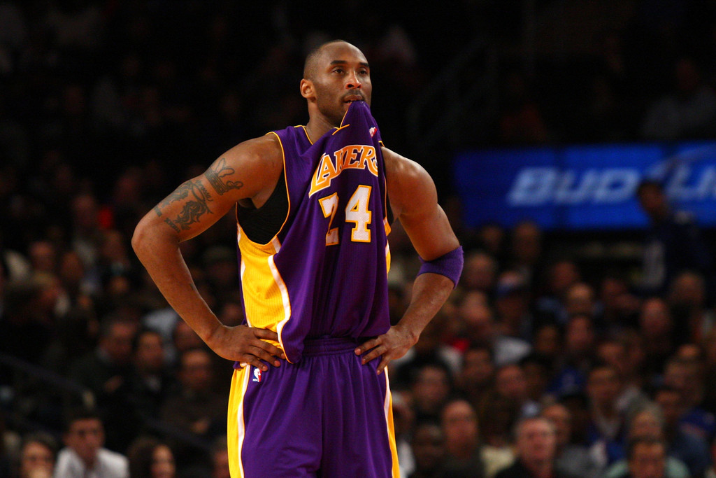 Los Angeles Lakers v New York Knicks JgsyPpsaI_yx.jpg