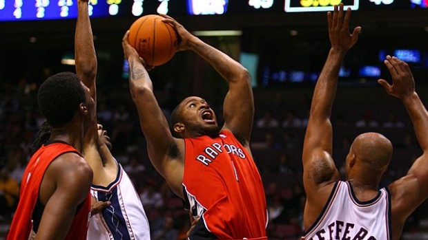 pj-tucker-raptors.jpg