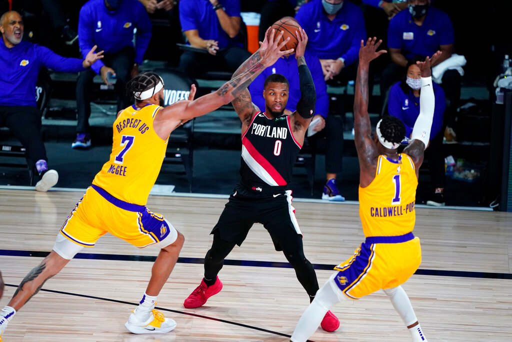 blazers-lakers-damian-lillard-08182020-ap.jpg