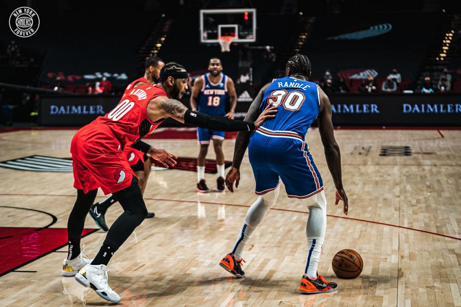 NBA常规赛开拓者116-113击败尼克斯