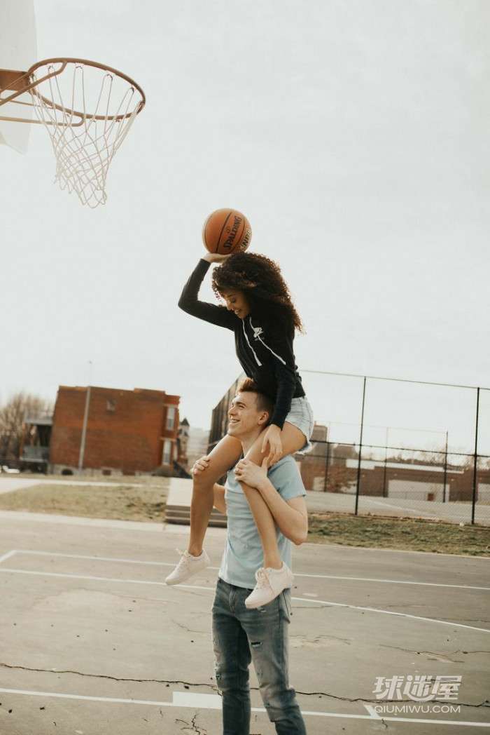 来一波情侣篮球手机壁纸，情侣也是能驱动篮球的魅力的3