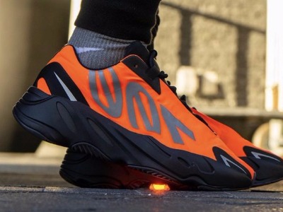 Yeezy 700  MNVN 更加醒目吸睛的 “Orange” 配色即将登场！仍采用地区限定的形式发售！