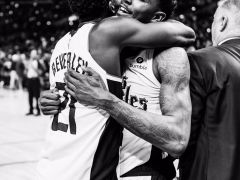 NBA常規(guī)賽火箭vs雄鹿，首節(jié)戰(zhàn)罷火箭以32-29領(lǐng)先對手3分