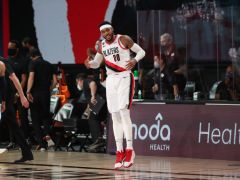 CJ-麥科勒姆上半場14投8中砍下20分，帶領開拓者領先湖人4分