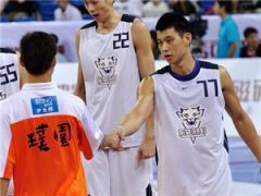 林書豪2011年9月榮膺亞俱杯最有價值球員（MVP）