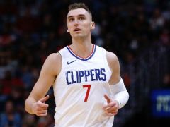 26歲的德克爾離開了NBA賽場，這名火箭舊將的未來路在何方