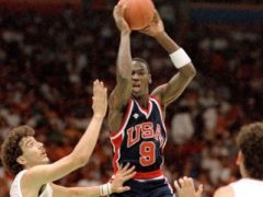 84年奥运会，教练鲍勃-奈特骂哭年轻的“篮球之神”