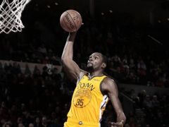 開拓者VS勇士： 勇士61-64開拓者，KD20分考神輪休
