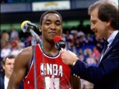 1984年NBA全明星赛：微笑刺客夺得MVP，摩西-马龙当选票王