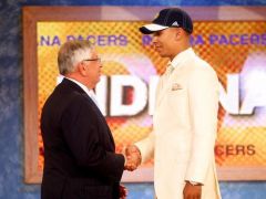 2008年NBA选秀 步行者首轮第11顺位选中杰里-贝勒斯