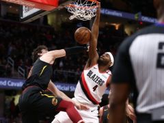 麥科勒姆35+7奧斯曼27+7，開拓者大勝騎士收獲四連勝