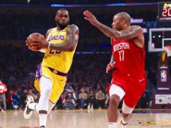 湖人VS火箭：哈登受困3犯仍斬15分，湖人52-58火箭