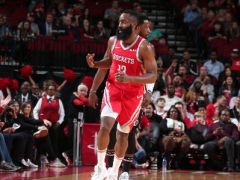 NBA每日综述:火箭狂飙26记三分破历史纪录,勇士爆冷失利不敌爵士