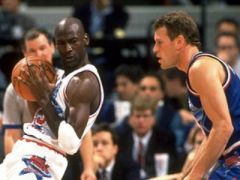 1992年NBA全明星赛：乔丹成票王，约翰逊荣获MVP奖杯
