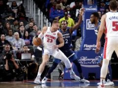 木狼双星58+14高光无限!格里芬复出致双巨低迷,罗斯13中3成罪人