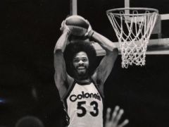 投篮命中率为67.0%的阿尔提斯-吉尔莫尔是1980-81赛季投篮命中率最高的球员