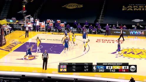 【NBA集锦】詹姆斯超远三分百步穿杨 贝弗利打铁滑稽补篮