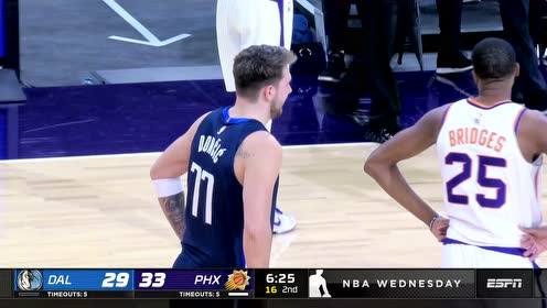 【NBA集錦】雖然不算 但是東契奇這記超遠(yuǎn)神來(lái)之筆依然驚艷全場(chǎng)