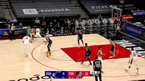【NBA集锦】麦科勒姆鞋被踩掉惨摔倒 穿好鞋后抬手三分应声入网
