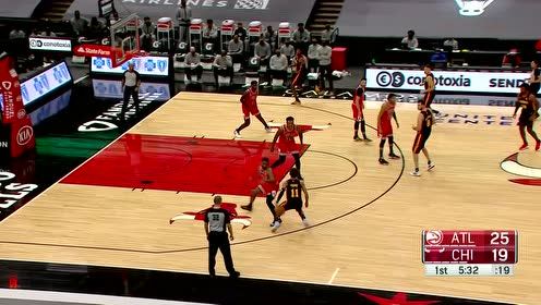 【NBA集錦】能讓你一直欺負？拉文見縫插針直殺禁區(qū)抬手上籃反擊