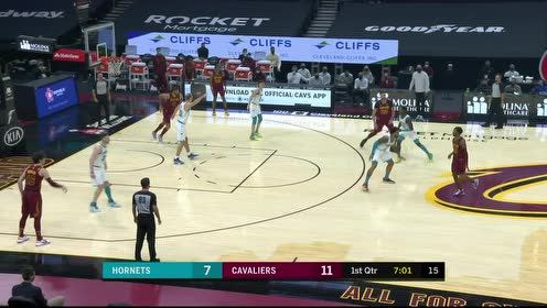 【NBA集錦】奧拉朱基？  麥基柔和拋射秀技術(shù)