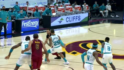 【NBA集錦】秀就完事啦 小南斯暴力虐筐大秀展腹暴扣