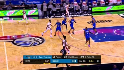 【NBA集錦】直接晃倒！富尼耶內(nèi)外兼攻連取五分