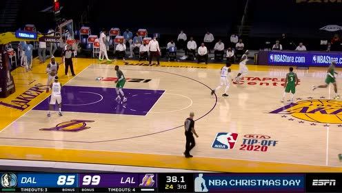 【NBA集錦】手感續(xù)上啦！ 東契奇外線三分迎射庫茲馬