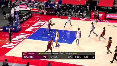 【NBA集錦】你盡管往天上扔 海耶斯助飛普拉姆利空接暴扣