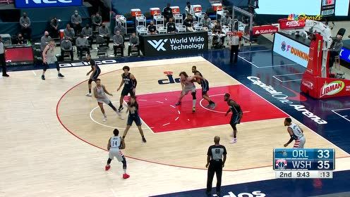 【NBA集锦】史密斯突破过人 强势上篮打成2+1