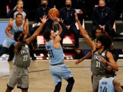 NBA精彩图片：常规赛灰熊116-111击败篮网