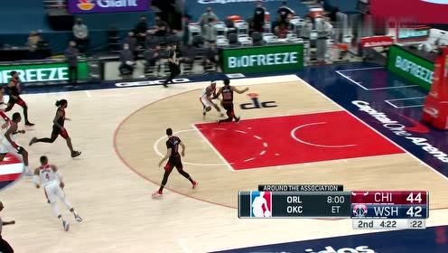 【NBA集錦】得分組織一把抓 韋少先是打板中投取分隨后長傳連線比爾