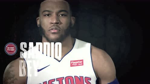 【NBA集錦】沒有人能阻擋！維金斯單騎闖關凌空劈扣秀翻全場