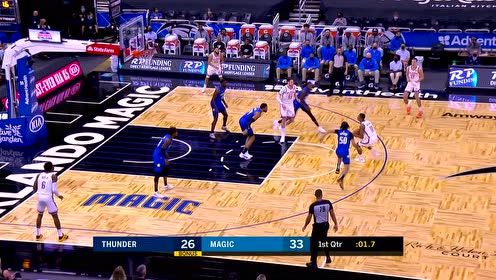 【NBA集錦】畢竟帕克愛徒！馬勒東半截籃急停跳投哨響球進
