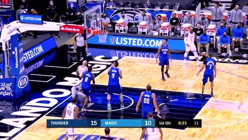 【NBA集錦】腳底功夫穩(wěn)得很！貝茲利旋轉過人加速上籃無人能擋