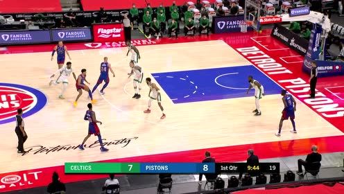 【NBA集錦】海耶斯助飛普拉姆利 飛天遁地空接扣籃