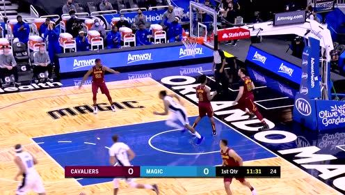 【NBA集錦】速度極快 富爾茨銀蛇出洞上籃取分