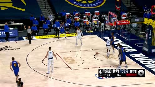 【NBA集锦】果然记仇！约老师交接完毕穆雷超远三分压哨飙进