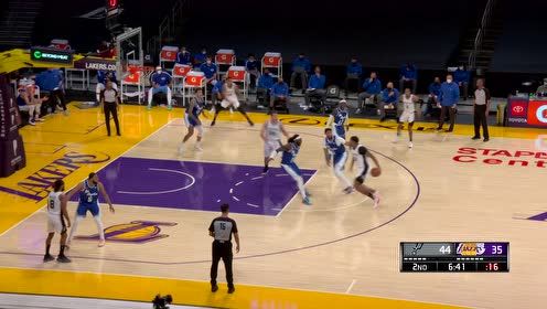 【NBA集锦】给你来个爱的擒抱!盖伊落地之后锁喉浓眉哥